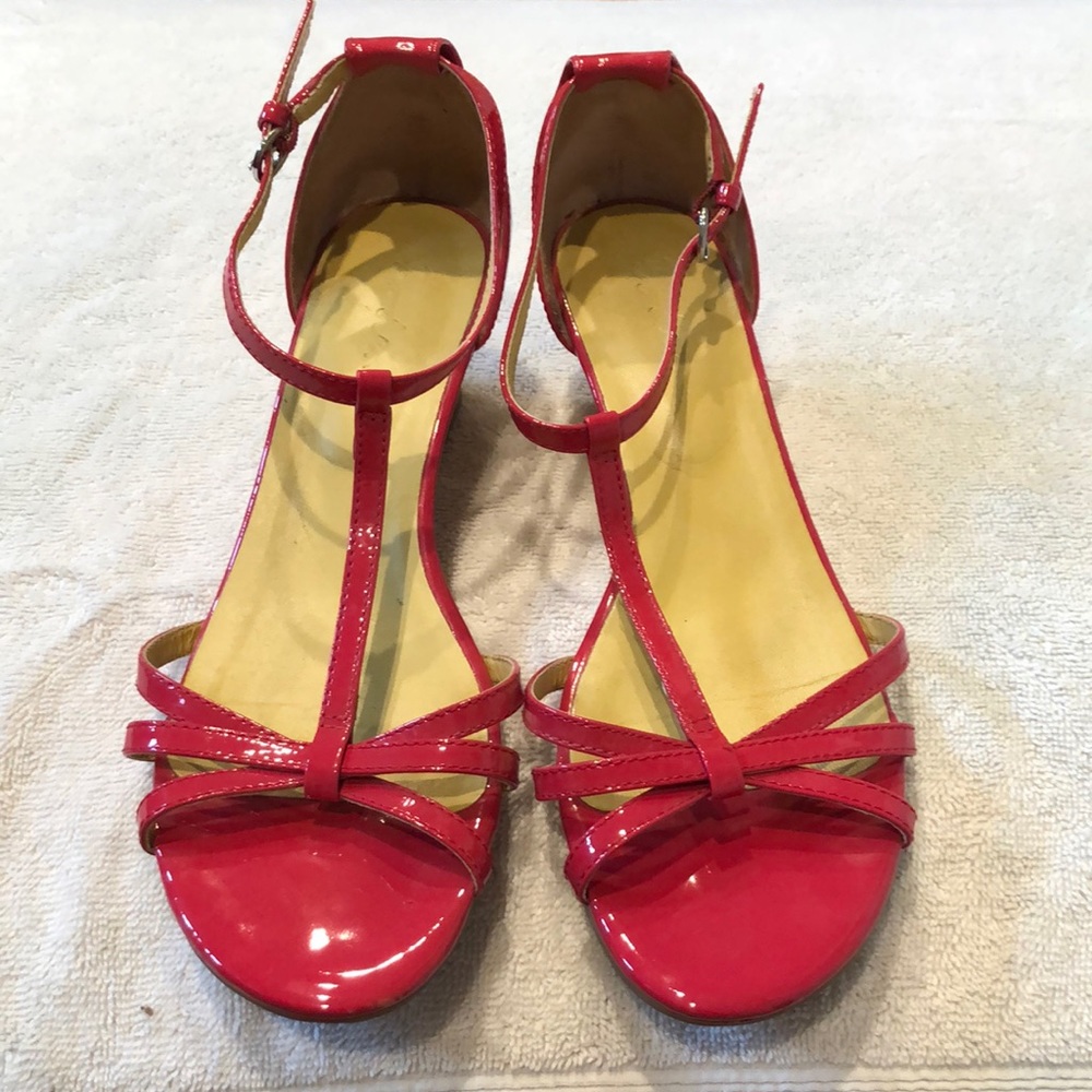 Boden Hot Pink Patent Leather Strappy Wedge Sandals Sz 38 7 T Strap Shoes